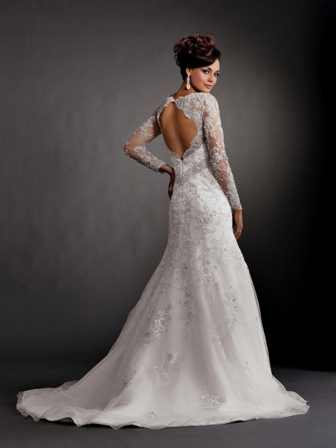 The Best Wedding Gown Styles for Tall Brides  Bridal Tune